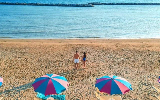 You & Me Beach Hotel