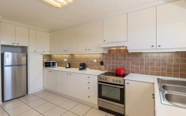 Spacious apartment in Philopappou A7