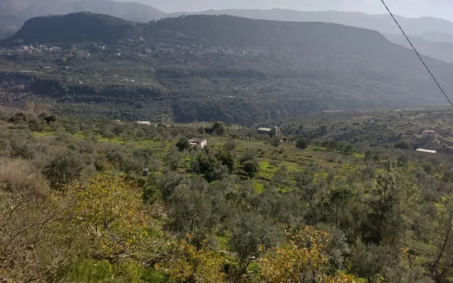 Authentic Chalet in the Heart of Shouf - 5 People