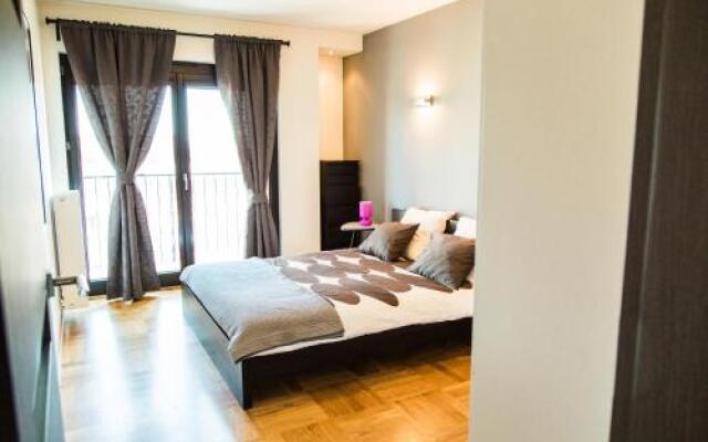 Modern Apartment in City Center