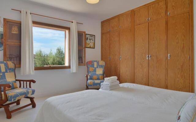 Sineu Mallorcan Renovated Holiday House