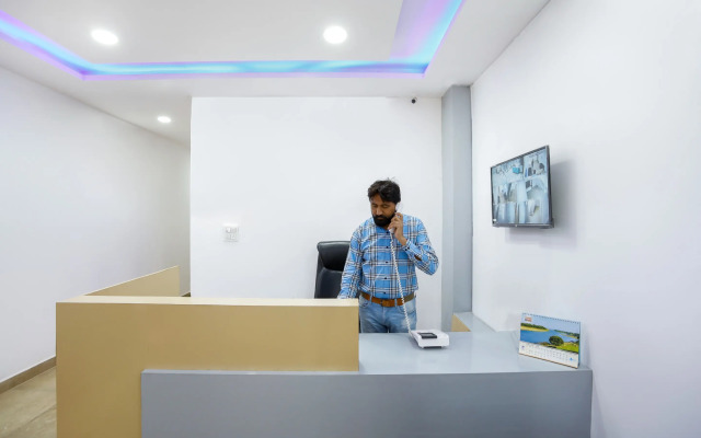 Diamond Stay by OYO Rooms