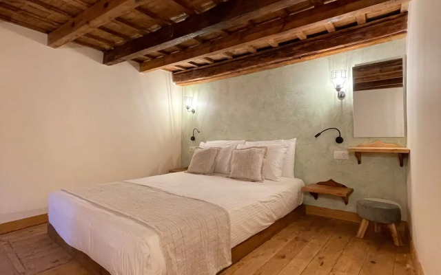 Midgard Suites - Medieval Town