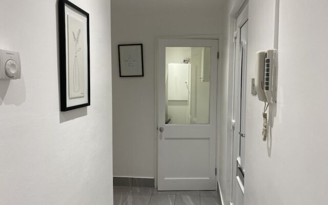 Luxurious 2-bed Apartment in Woolwich, London