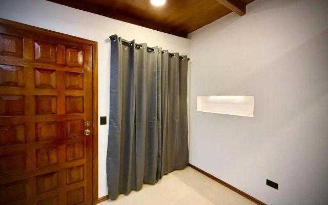 Casa Elalu