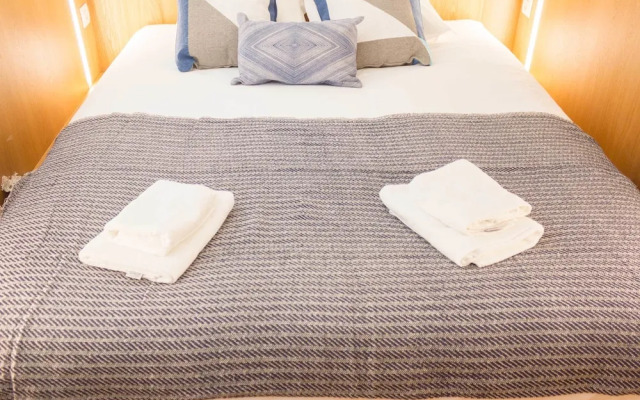 Alfama Blue By Lu Holidays