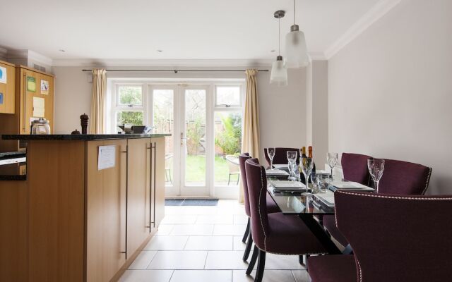 Lovely Putney Home by the Thames