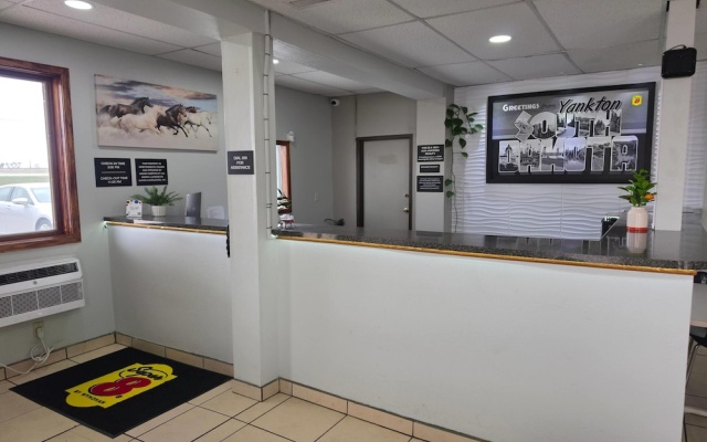 Travelodge by Wyndham Yankton