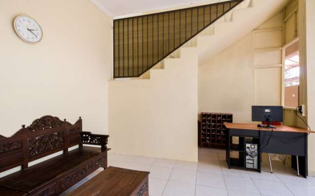 RedDoorz @ Nologaten Ambarukmo