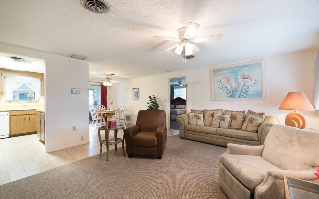 Nantucket Home, 2 Bedrooms, Private Pool, Fenced Yard, Sleeps 6
