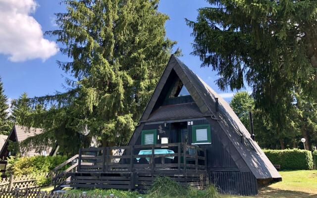 Wooden chalet with oven, in Oberharz near a lake