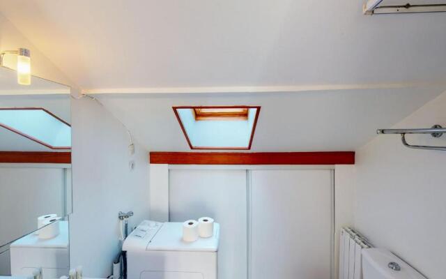 Apartment with 2 bedrooms for 4 people in Annecy-le-Vieux