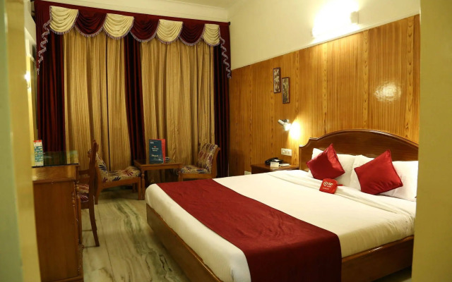 OYO 821 Sarao Hotel