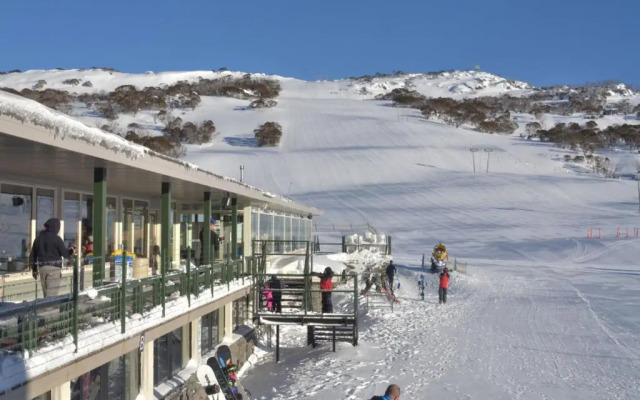 Smiggins Hotel & Chalet Apartments