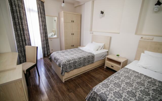 Hills Hotel
