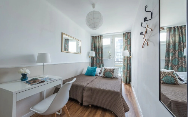 UNIT Warszawa Centrum Room by Metro Rondo ONZ