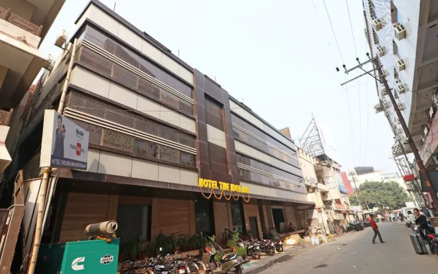 OYO 9993 Hotel Idea INN