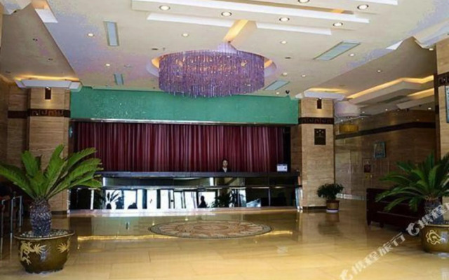 Dongfang Hotel
