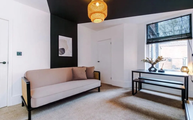 Modern & Chic Four Bedroom Home