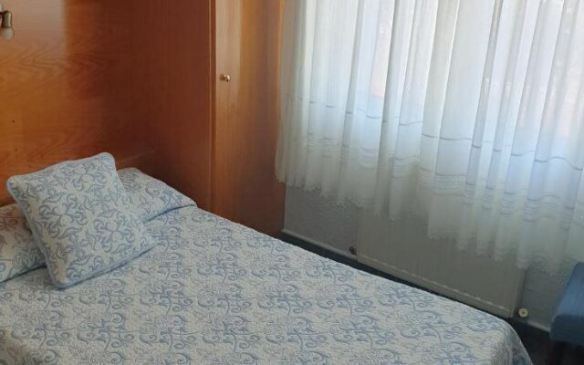 Hostal Puente Azud