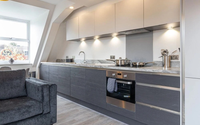 Luxurious 2-Bed apartment in Solihull - NEC / BHX