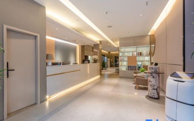 Home Inn ·Neo (Guangzhou Tianhe Junjing Garden Store)