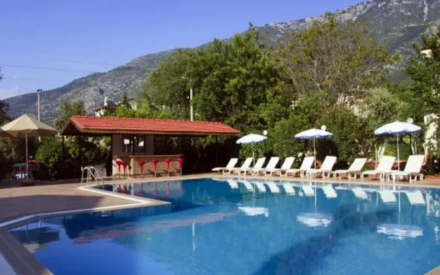 The Green Valley Hotel