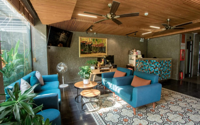 Lahome Boutique Villa and Apartment