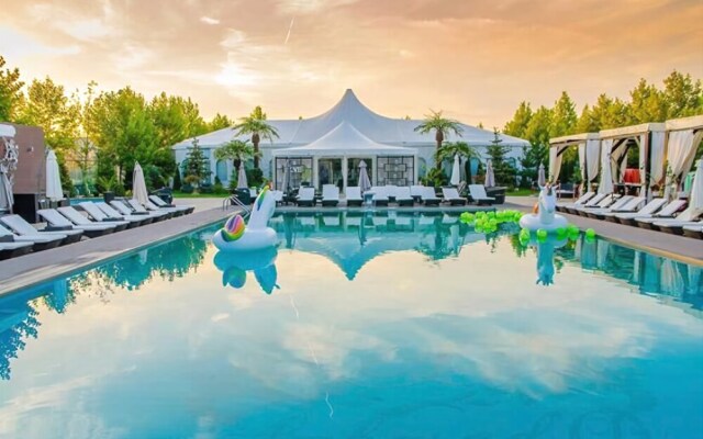 Ambasad’Or Home & Apartments