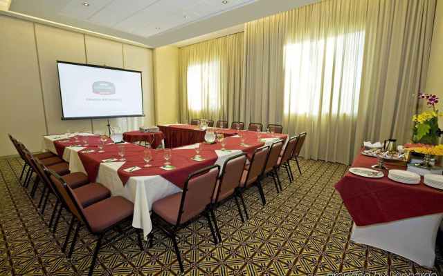 Courtyard by Marriott Panama Metromall