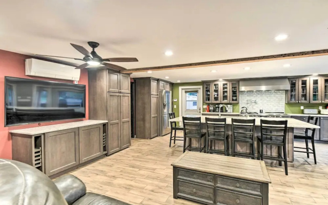 Waterfront Ashland Home ~ 2 Mi to Downtown!
