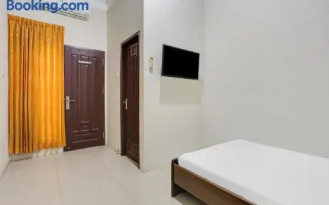 SPOT ON 91770 441 Pemuda Homestay