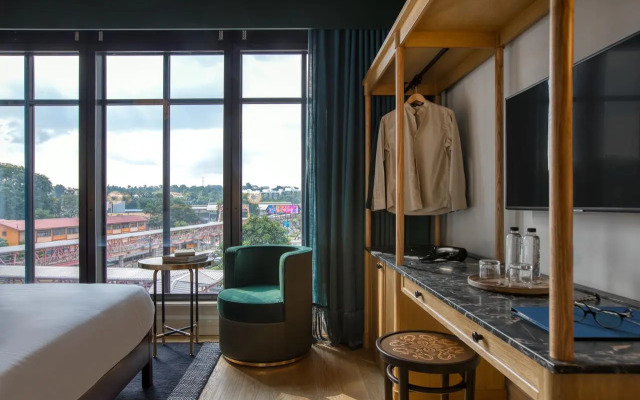 The Chow Kit - an Ormond Hotel