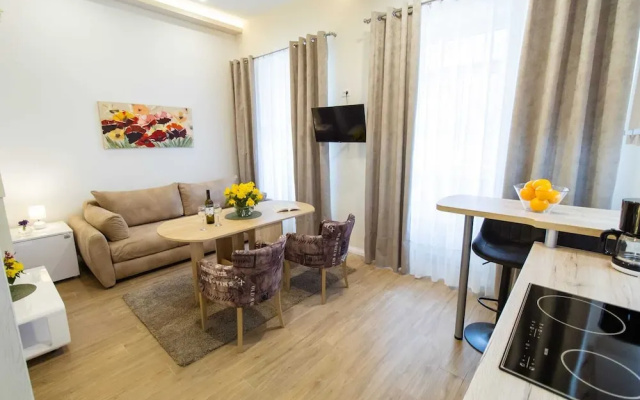 Bonne Chance Apartments