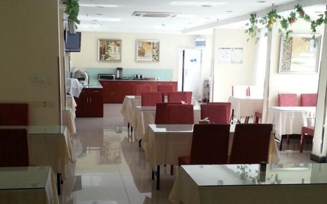 Super 8 by Wyndham Kunshan Bai Lu Zhong Lu