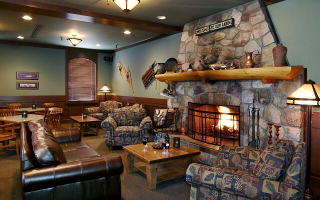 Marmot Lodge