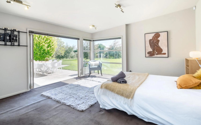 Paradise on Campbell