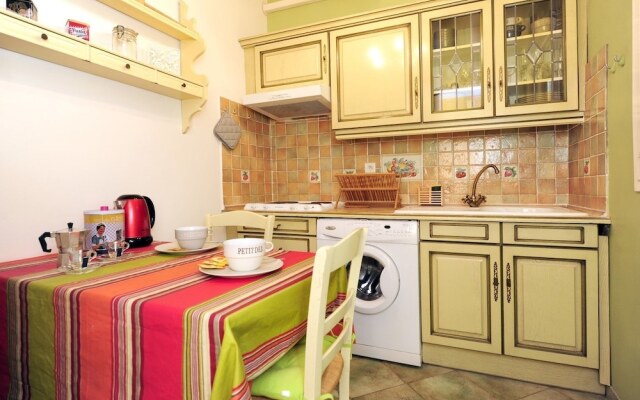 Royal Negresco - 5 Stars Holiday House