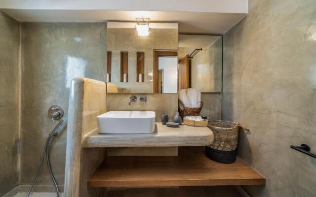 New Villa Katerina - 3 Villas & 3 Private Jacuzzi