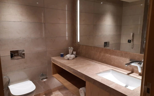 The Gaurs Sarovar Premiere