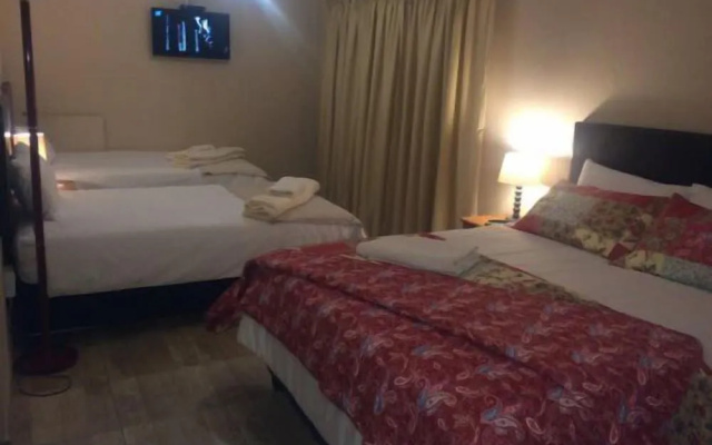 Cura Lodge