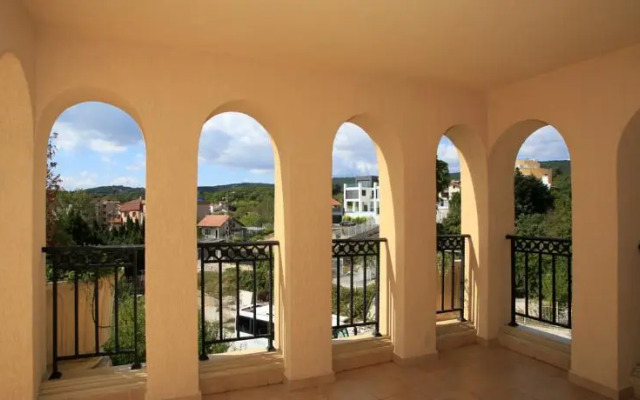 Argisht Palace Hotel