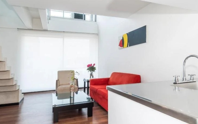 Travelers Orange Suites