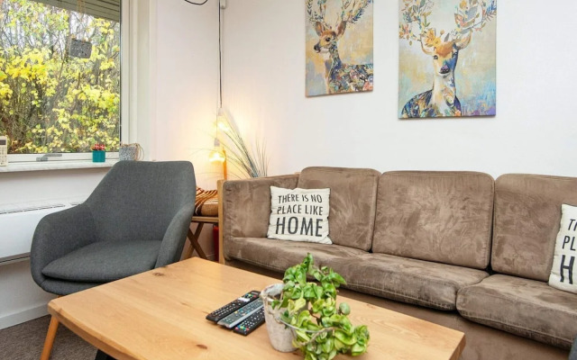 6 Person Holiday Home in Hemmet