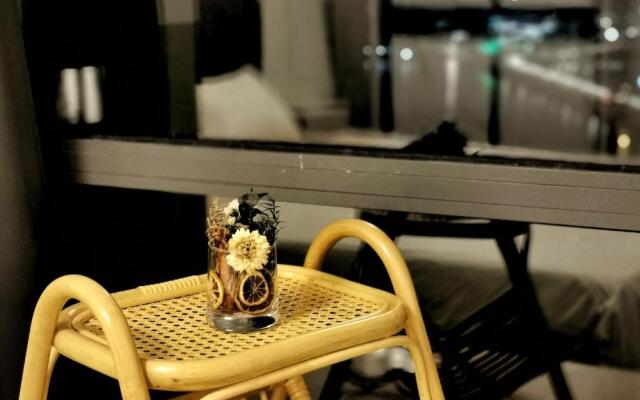 Yussy 4Bedroom Condo at R&F Princess Cove