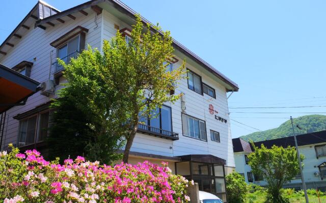 Apple Inn Takasaka