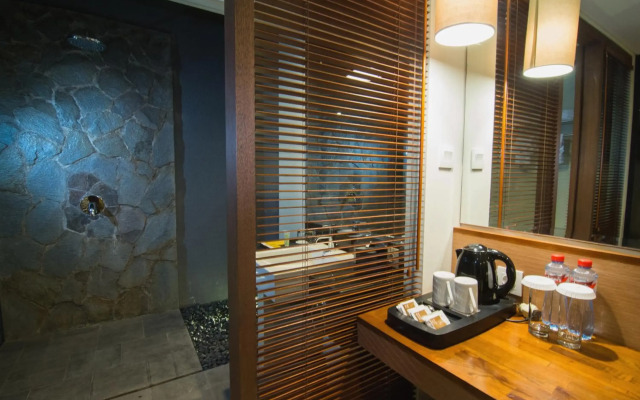 Hotel Dafam Savvoya Seminyak