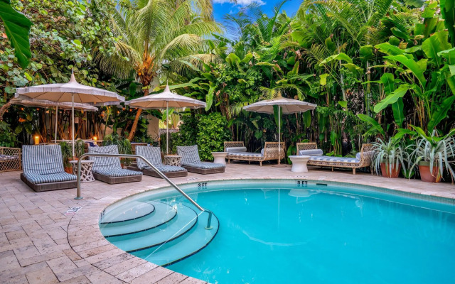 Отель Trouvail Miami Beach