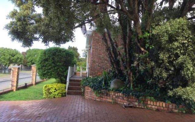 Glenelg Road Guesthouse