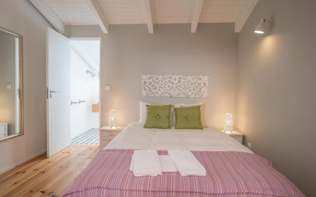 Rose Apartments
